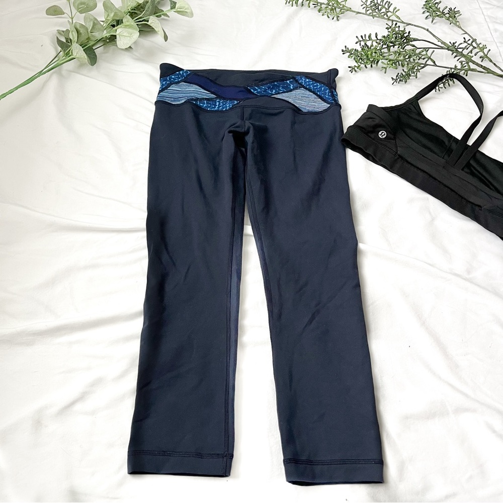 Lululemon Blue Crop Leggings Size 6